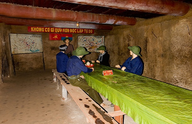 what to see inside cu chi tunnels tour