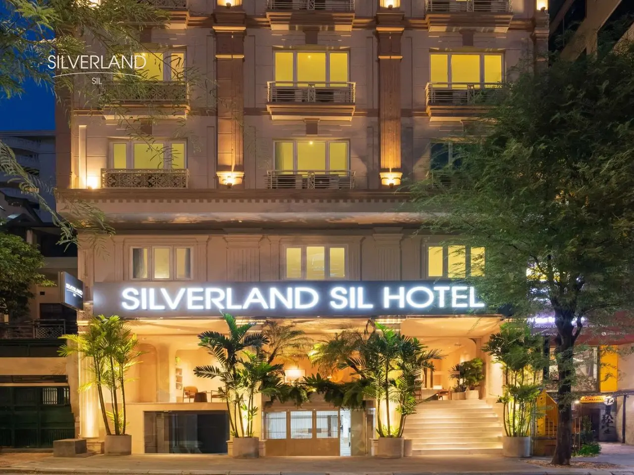 Luxury Hotels in District 1: Stay Refined, Stay Central with Silverland Hospitality 10 Luxury Hotels In District 1 Silverland Sil Hotel 9
